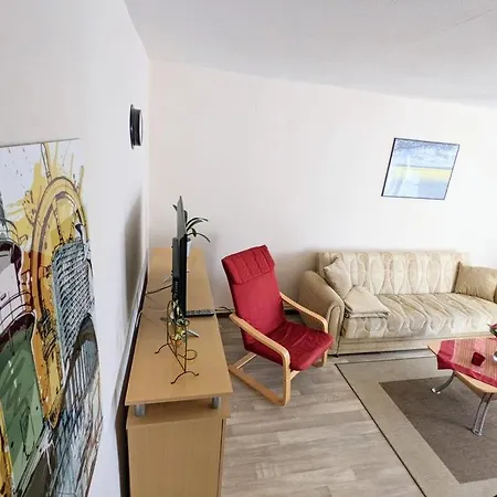 Semesterbostad Haeuschen Im Gruenen *