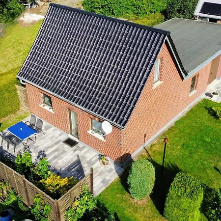 Haeuschen Im Gruenen Semesterbostad *