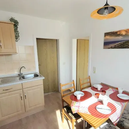 Haeuschen Im Gruenen *